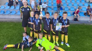 Zum Abschluss ein Turniersieg in Haag / Forster`s Kids gewinnen ihren ersten Pokal